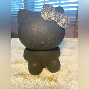 Hello Kitty Holder With Brushes By Sanrio